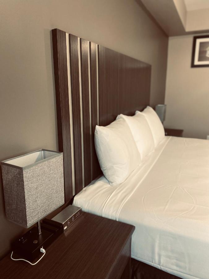 Econo Lodge Принс-Джордж Екстер'єр фото