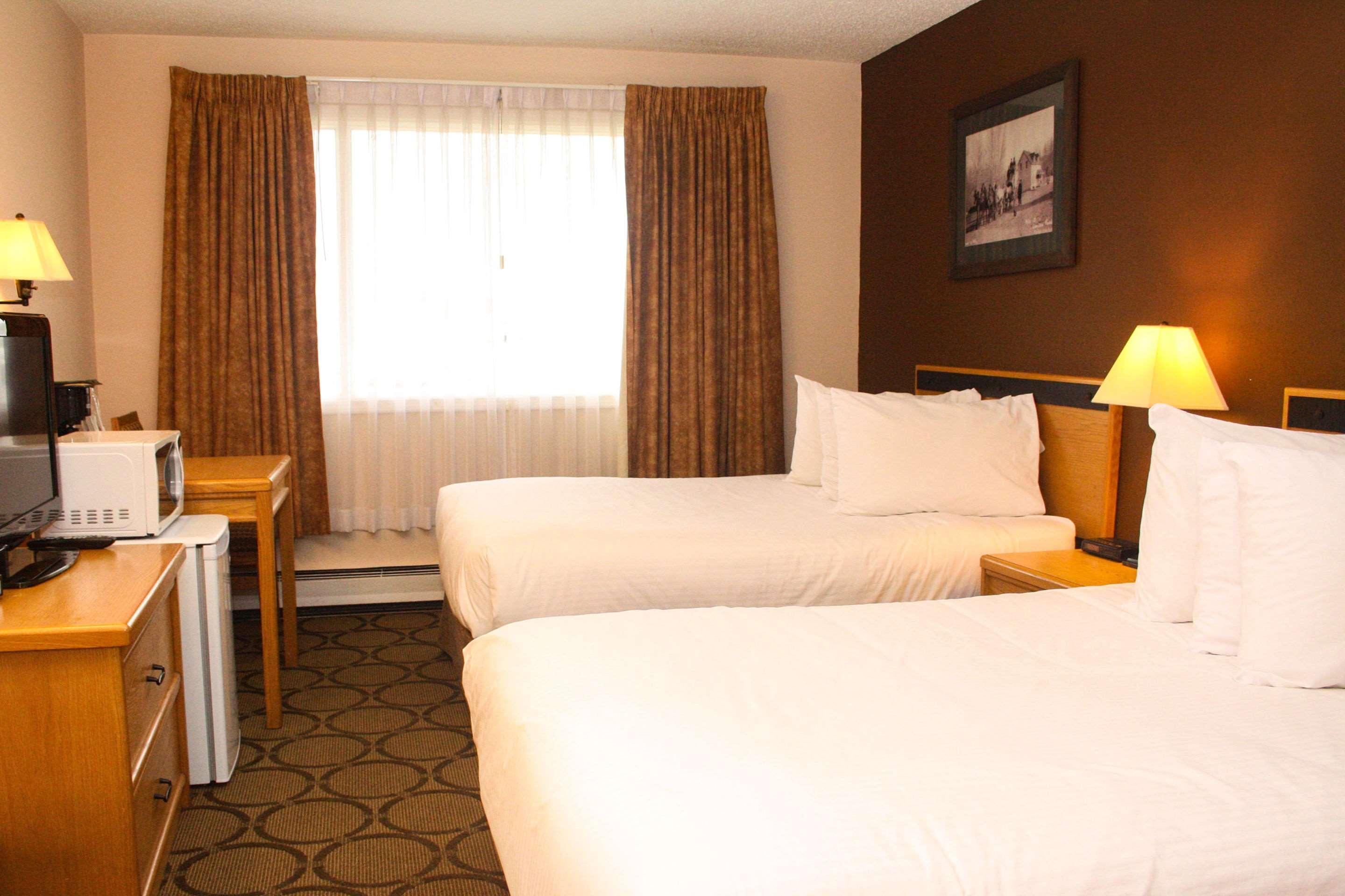 Econo Lodge Принс-Джордж Екстер'єр фото