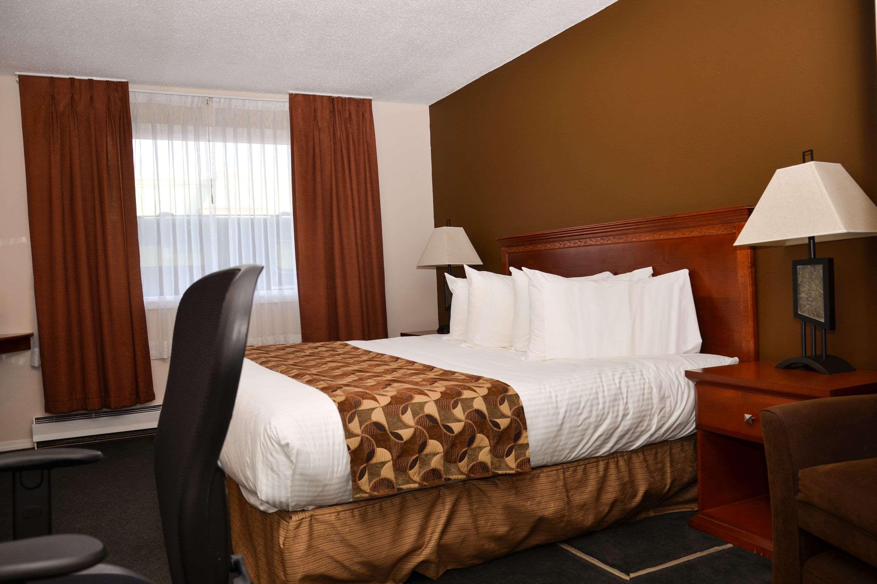 Econo Lodge Принс-Джордж Екстер'єр фото